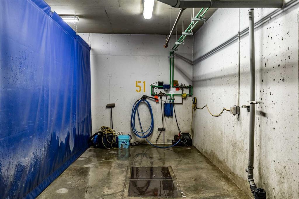 116-77 George Fox Trail, Cochrane, AB - Indoor Photo Showing Other Room