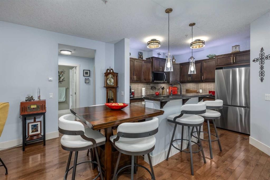 116-77 George Fox Trail, Cochrane, AB - Indoor