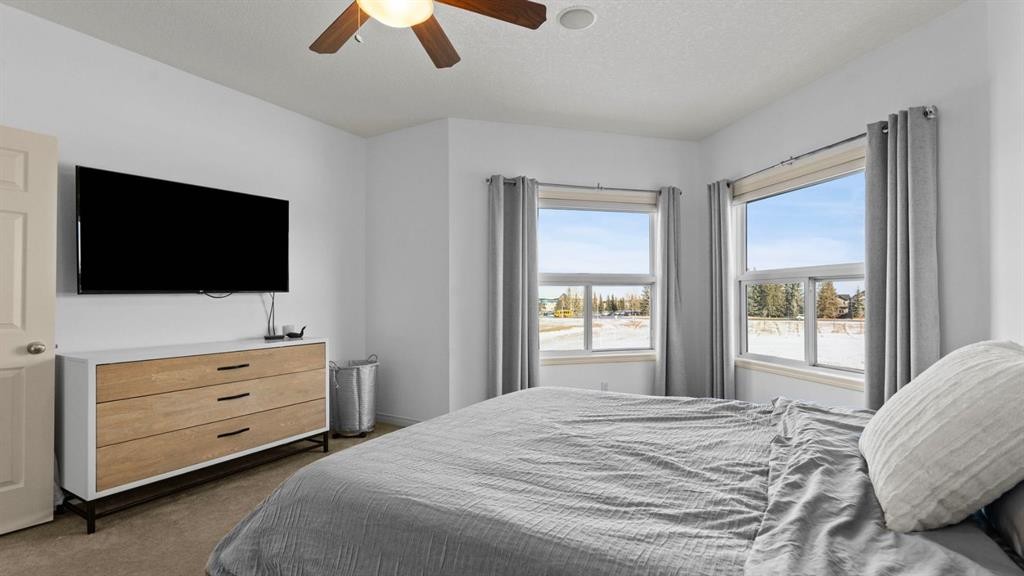 166 Bridlecrest Boulevard Sw, Calgary, AB - Indoor Photo Showing Bedroom