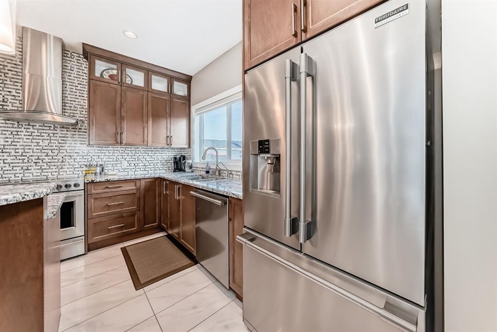 36 Red Embers Row Ne, Calgary, AB - Indoor Photo Showing Kitchen With Stainless Steel Kitchen With Upgraded Kitchen