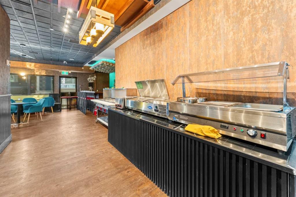 3320 17 Avenue Sw, Calgary, AB