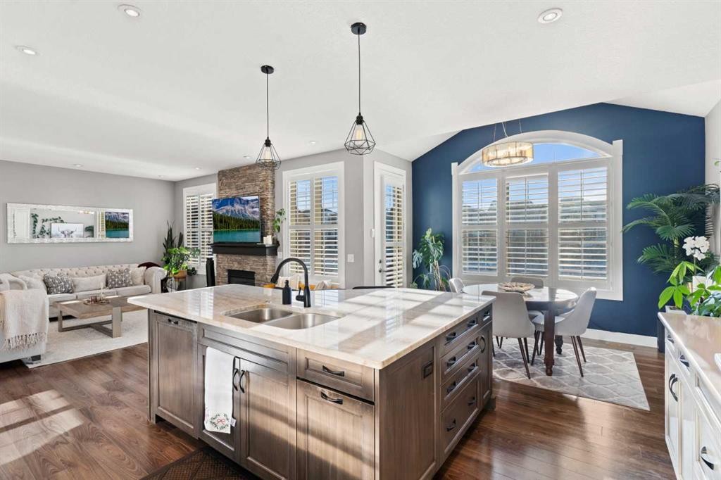 108 Windgate Close Sw, Airdrie, AB - Indoor Photo Showing Kitchen With Double Sink With Upgraded Kitchen