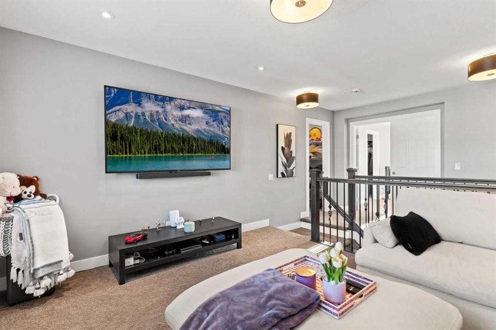 108 Windgate Close Sw, Airdrie, AB - Indoor