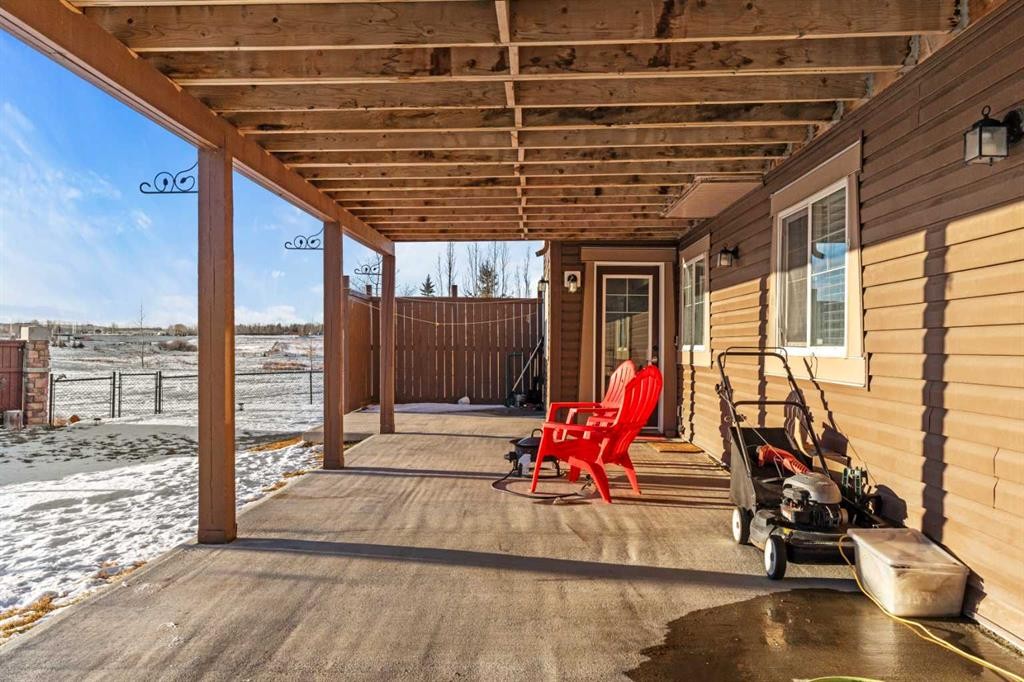 108 Windgate Close Sw, Airdrie, AB - Outdoor With Deck Patio Veranda With Exterior