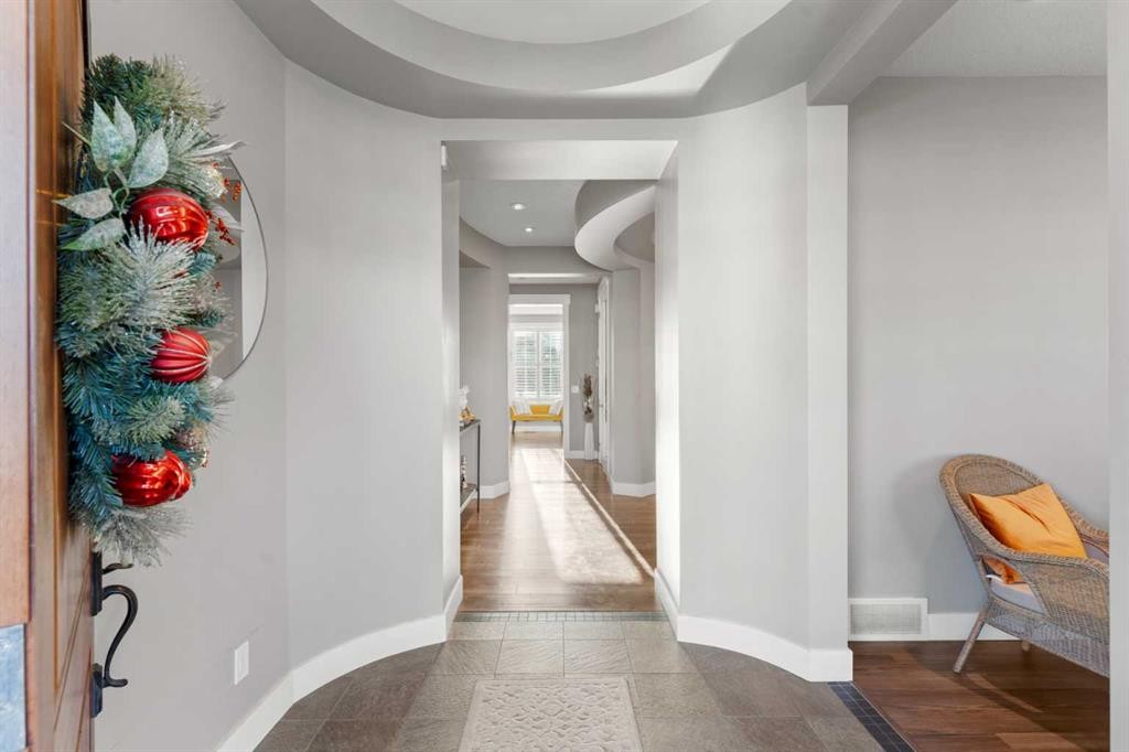 108 Windgate Close Sw, Airdrie, AB - Indoor Photo Showing Other Room