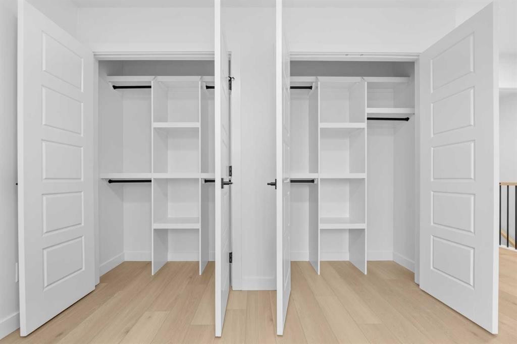 7415 39 Avenue Nw, Calgary, AB - Indoor Photo Showing Other Room