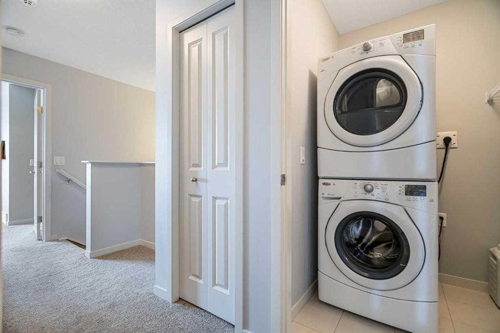 335 Copperpond Row Se, Calgary, AB - Indoor Photo Showing Laundry Room