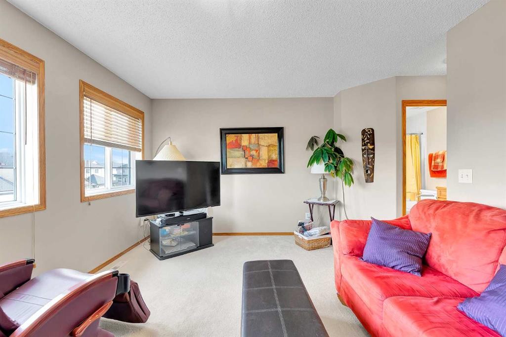 132 Saddletree Close Ne, Calgary, AB - Indoor