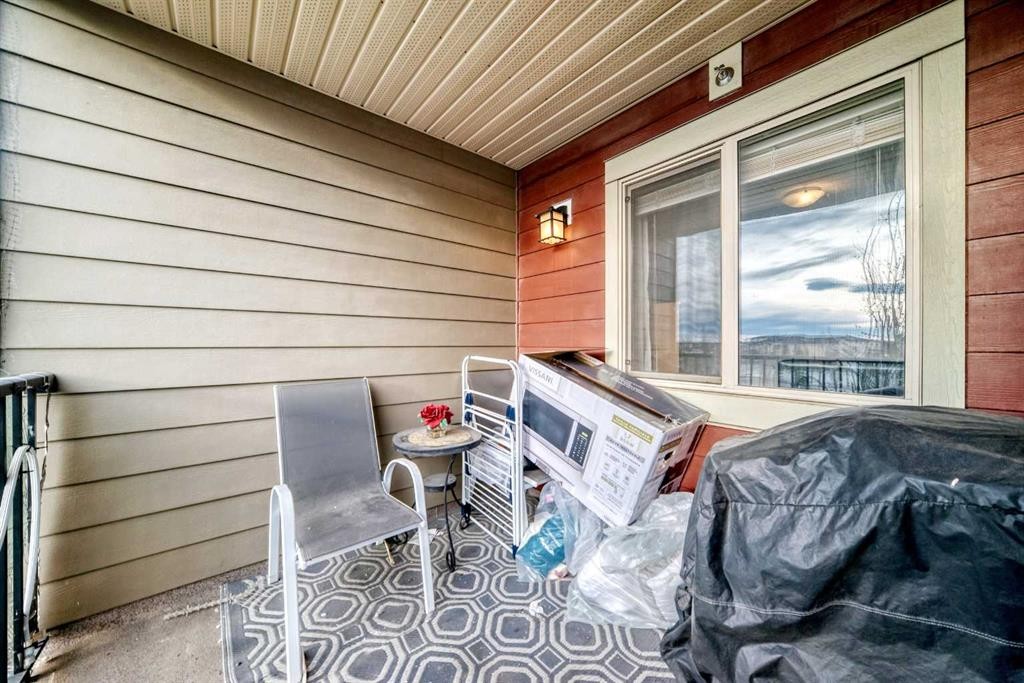 314-5 Saddlestone Way, Calgary, AB - Outdoor With Exterior