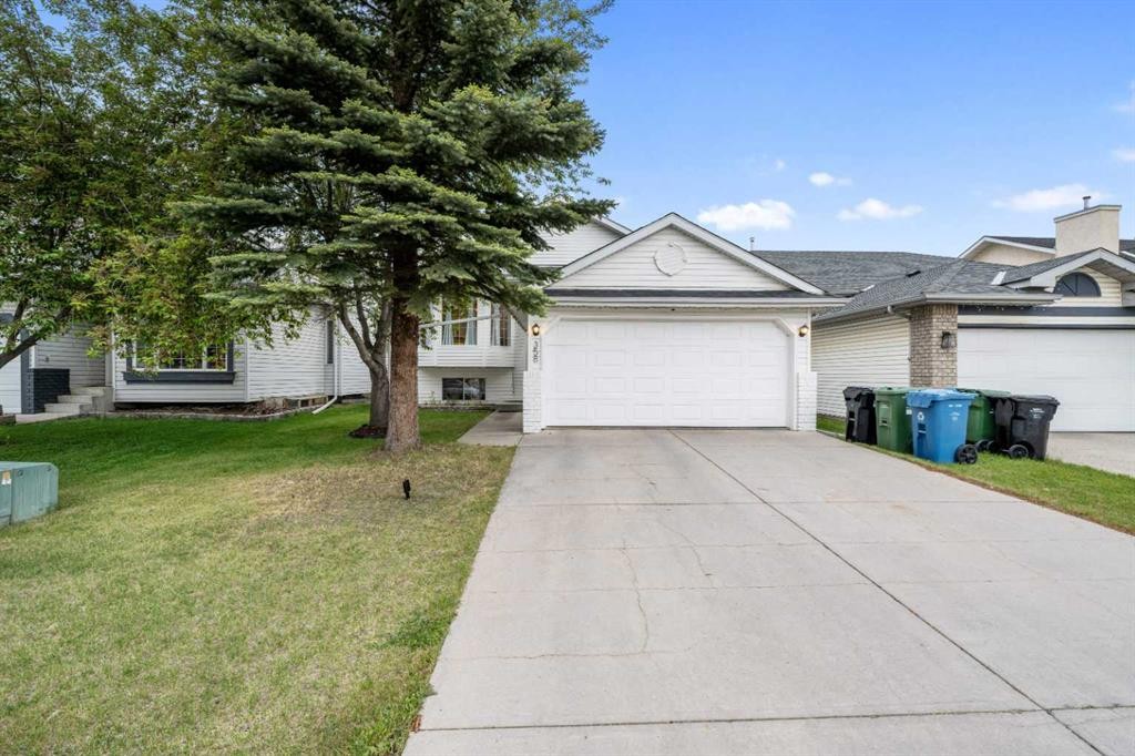 358 Hawkstone Drive Nw, Calgary, AB - Outdoor