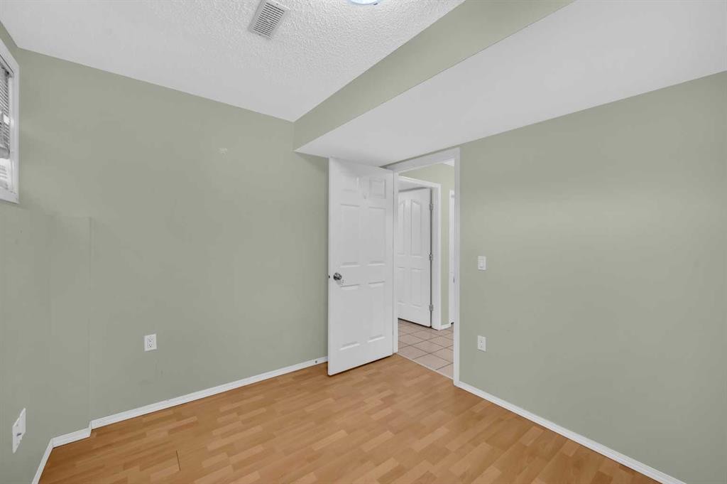 212 Tarawood Place Ne, Calgary, AB - Indoor Photo Showing Other Room