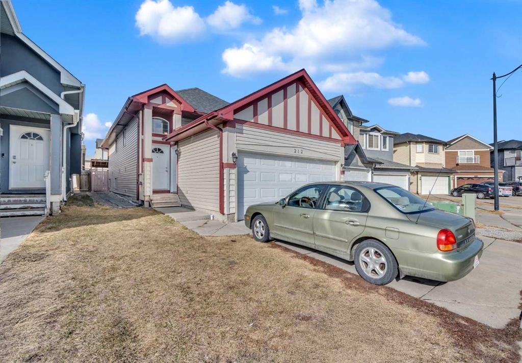 212 Tarawood Place Ne, Calgary, AB - Outdoor With Facade