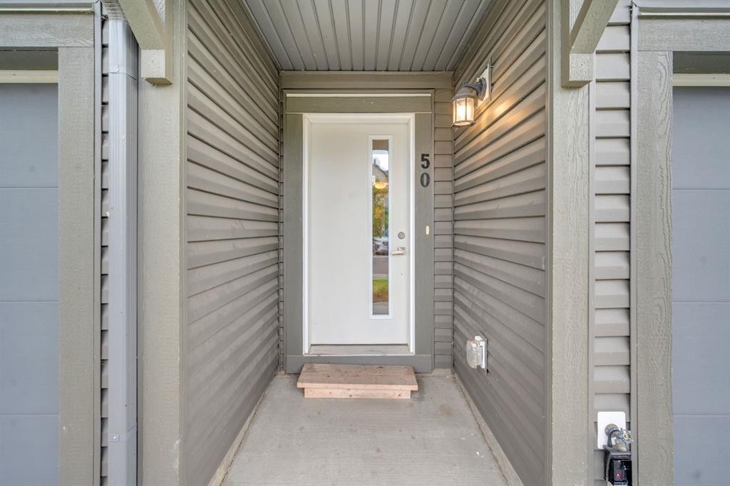 50 Copperstone Common Se, Calgary, AB - Outdoor With Exterior