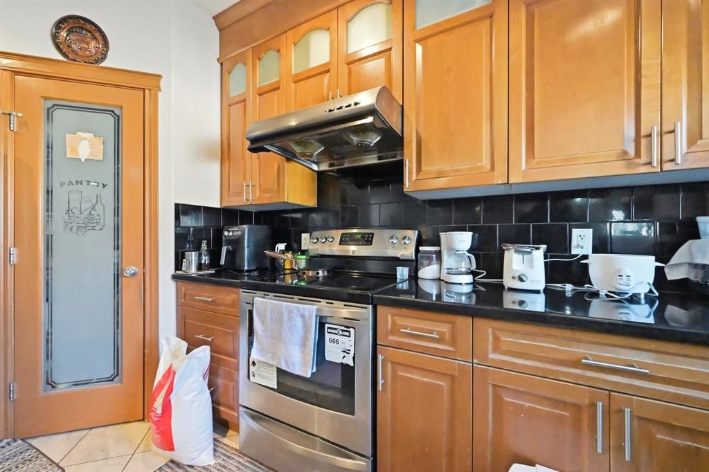 104 Taralake Common Ne, Calgary, AB - Indoor Photo Showing Kitchen