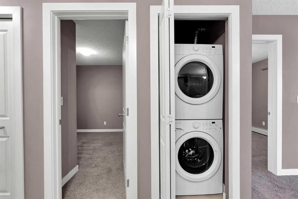 3407-81 Legacy Boulevard Se, Calgary, AB - Indoor Photo Showing Laundry Room