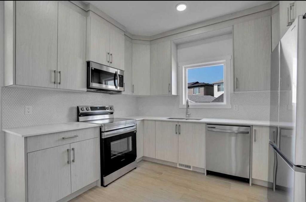 21 Cornerbrook Lane Ne, Calgary, AB - Indoor Photo Showing Other Room