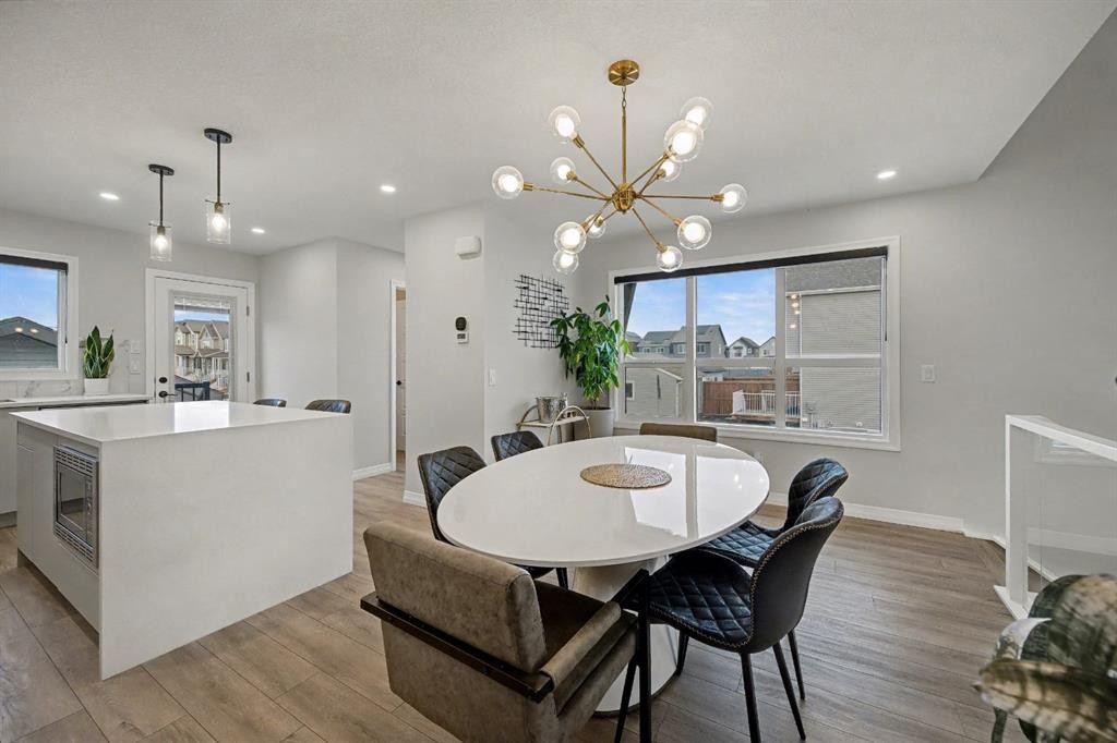 1882 Rangeview Drive Se, Calgary, AB - Indoor Photo Showing Dining Room