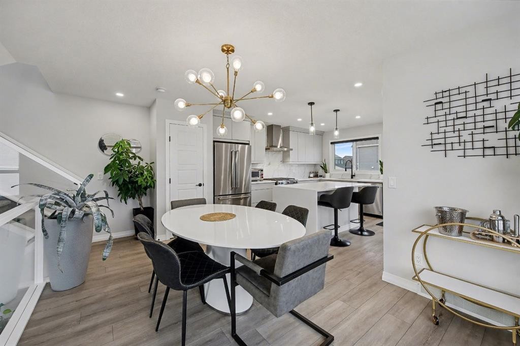 1882 Rangeview Drive Se, Calgary, AB - Indoor Photo Showing Other Room