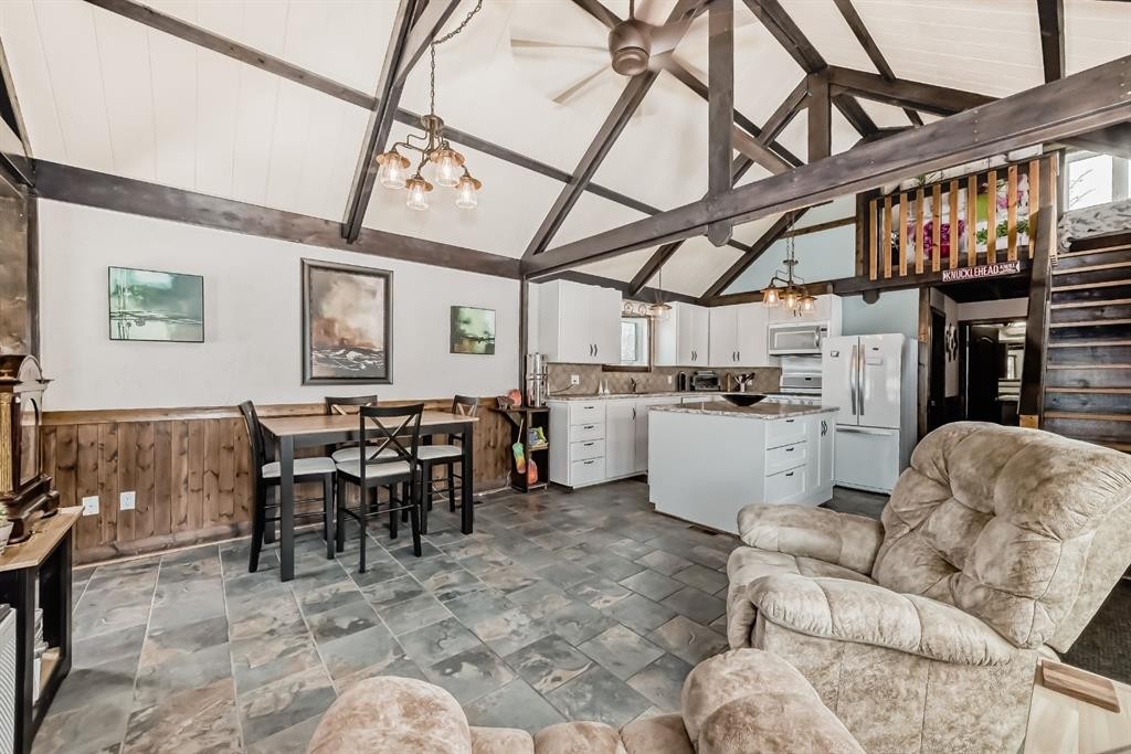 3 Kaylee Crescent, White Sands, AB - Indoor