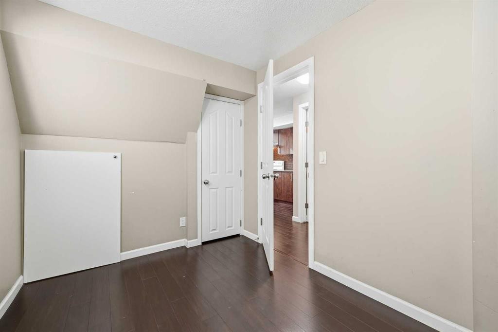 30 Falmere Way Ne, Calgary, AB - Indoor Photo Showing Other Room