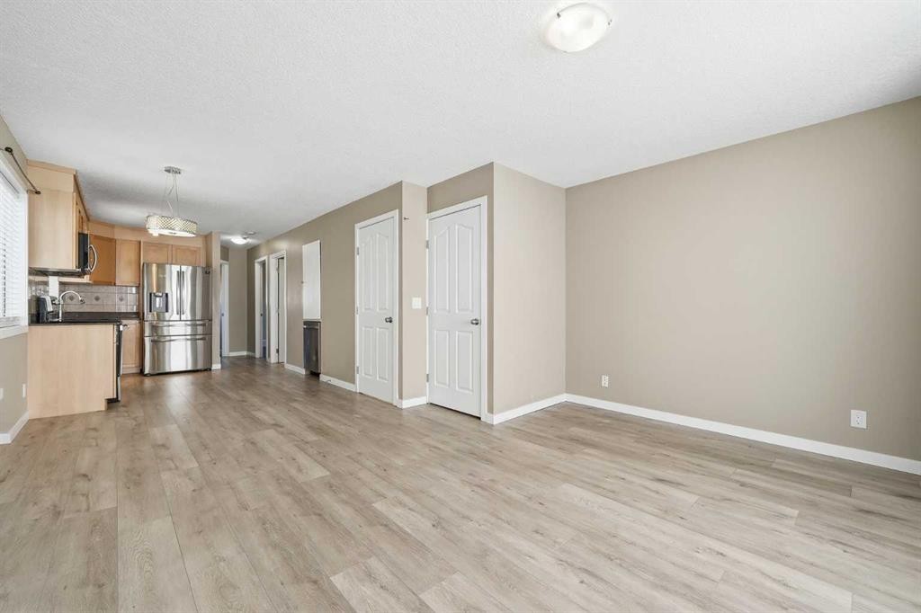 30 Falmere Way Ne, Calgary, AB - Indoor Photo Showing Kitchen