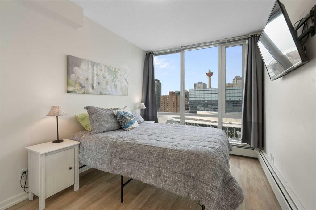 1503-450 8 Avenue Se, Calgary, AB - Indoor Photo Showing Bedroom