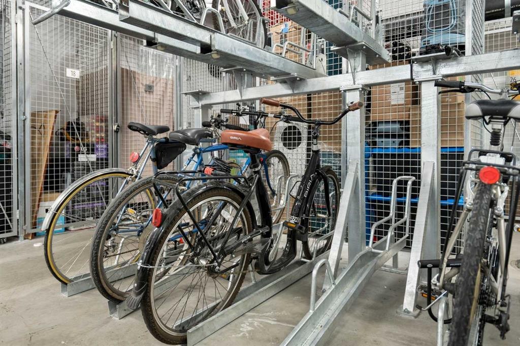 1503-450 8 Avenue Se, Calgary, AB - Indoor