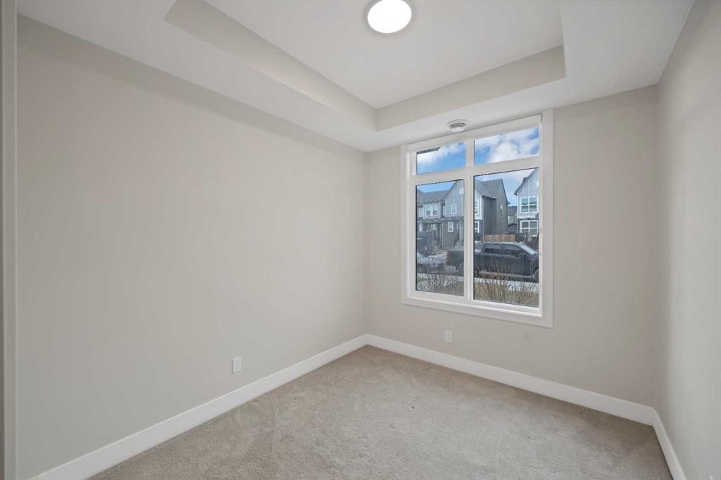 812-10060 46 Street Ne, Calgary, AB - Indoor Photo Showing Other Room