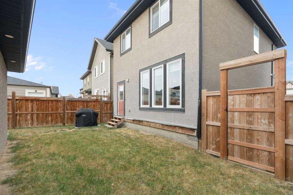 13 Marquis Place Se, Calgary, AB - Outdoor With Exterior