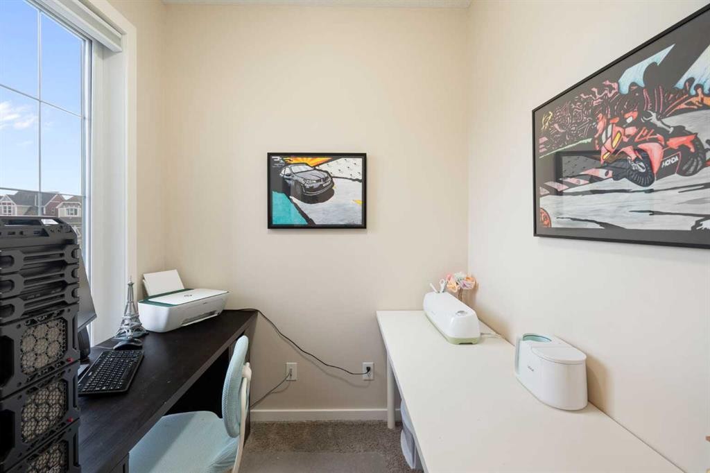 13 Marquis Place Se, Calgary, AB - Indoor