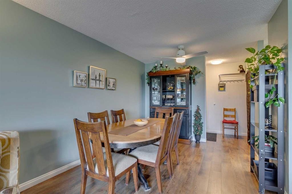 35B-231 Heritage Drive Se, Calgary, AB - Indoor Photo Showing Dining Room
