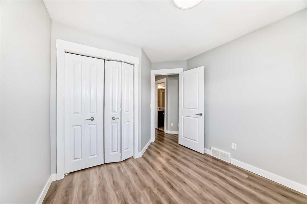 397 Rainbow Falls Drive, Chestermere, AB - Indoor Photo Showing Other Room