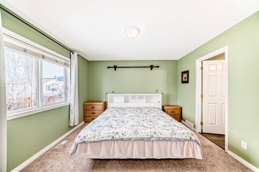 71 Millrise Square Sw, Calgary, AB - Indoor Photo Showing Bedroom