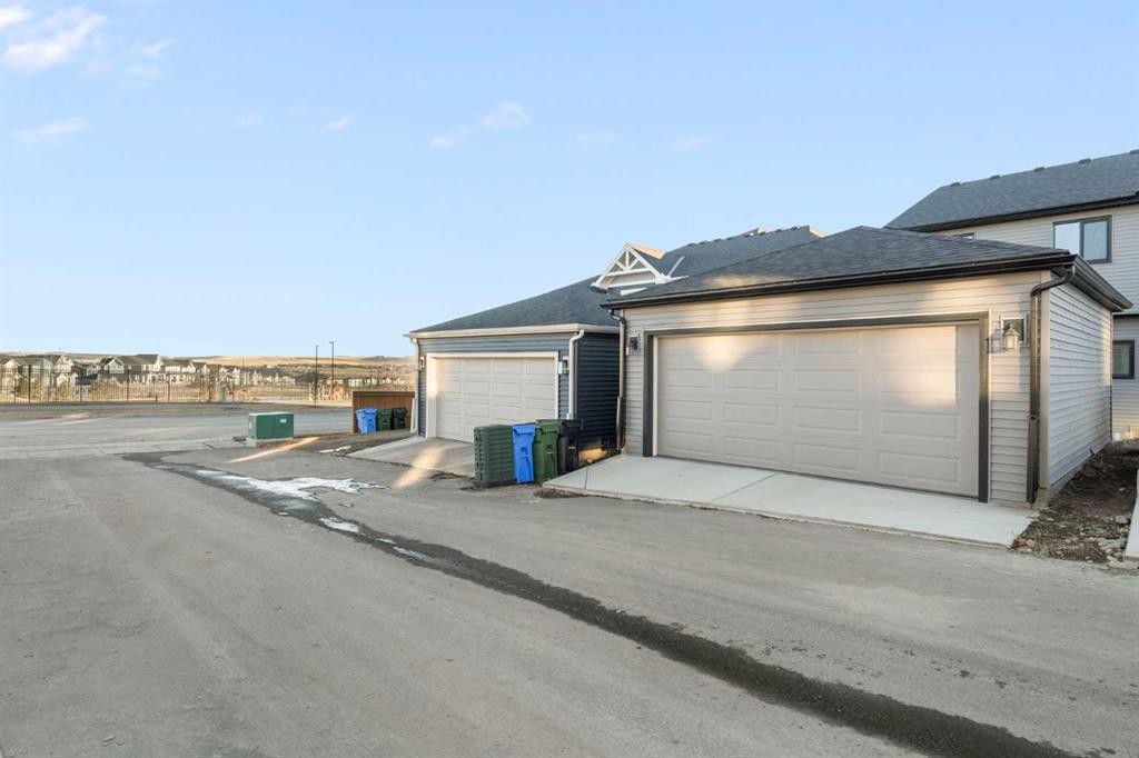 99 Edith Passage Nw, Calgary, AB - Outdoor