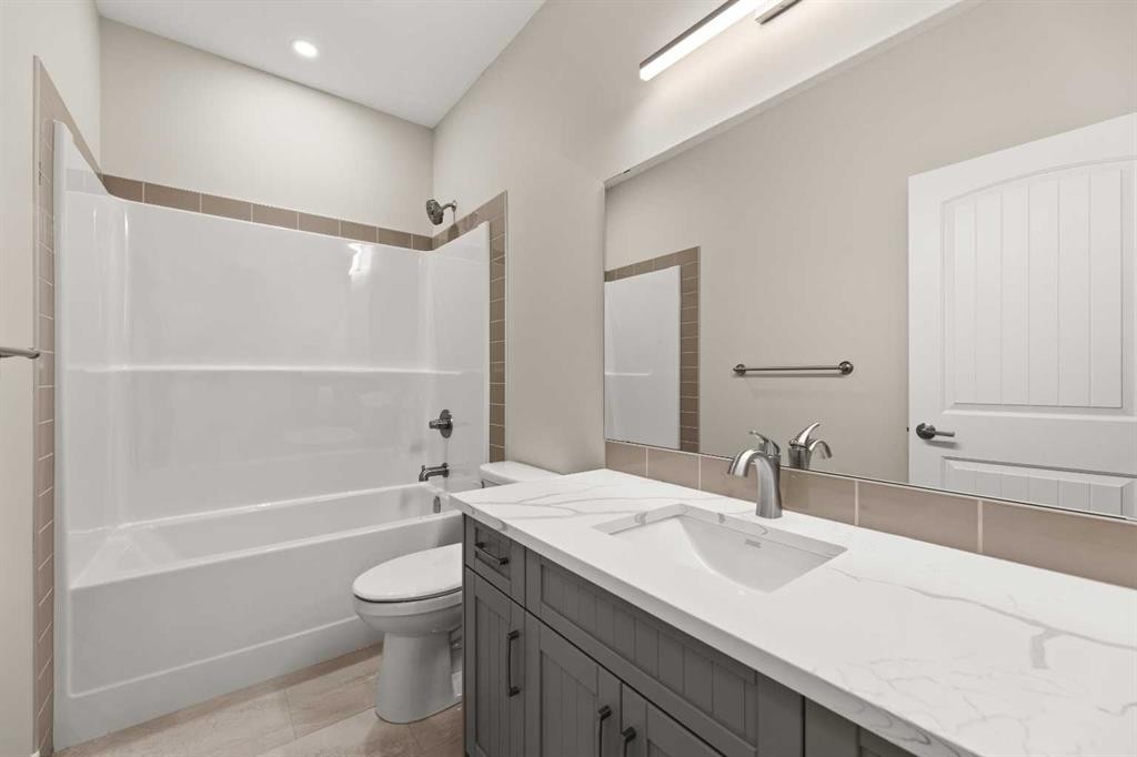 3434 Victory Way, Olds, AB - Indoor Photo Showing Bathroom