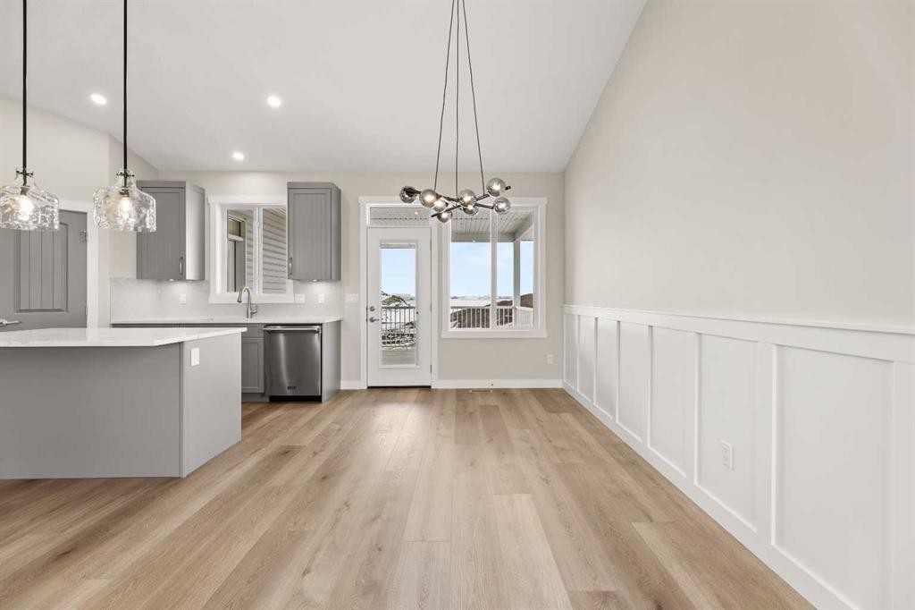 3434 Victory Way, Olds, AB - Indoor Photo Showing Kitchen With Upgraded Kitchen