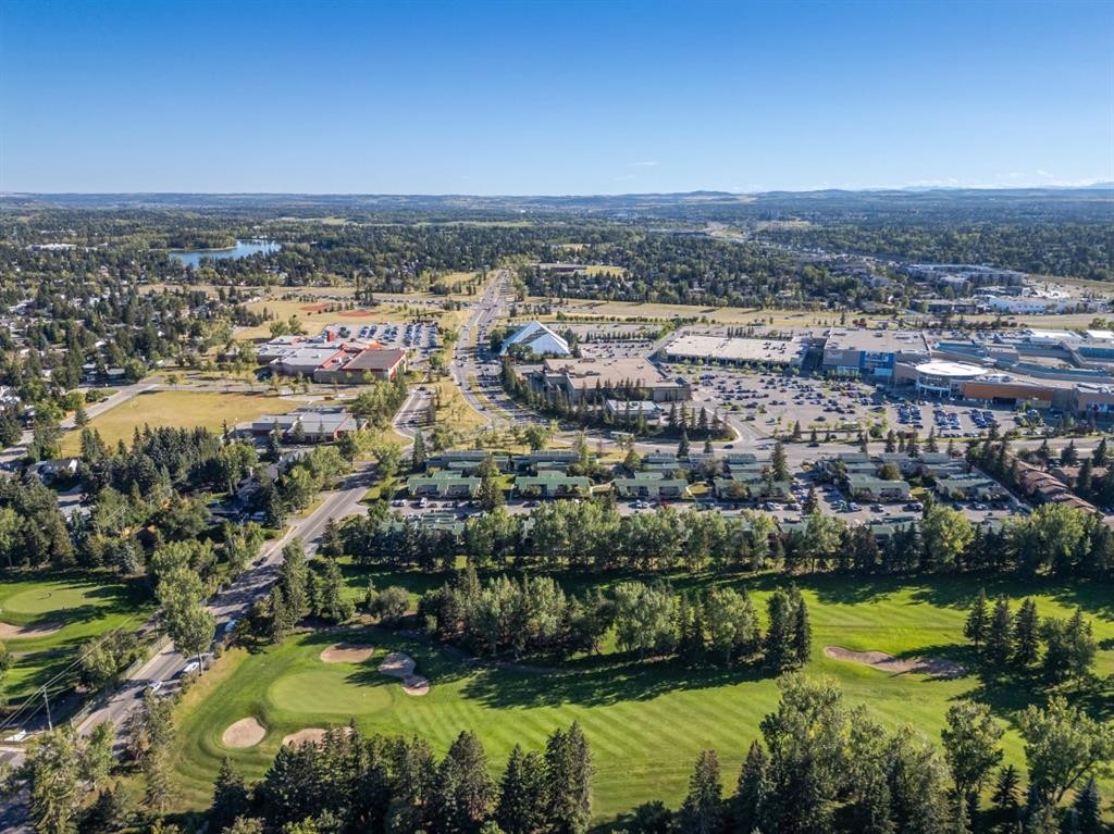 612 Willoughby Crescent Se, Calgary, AB - Outdoor With View