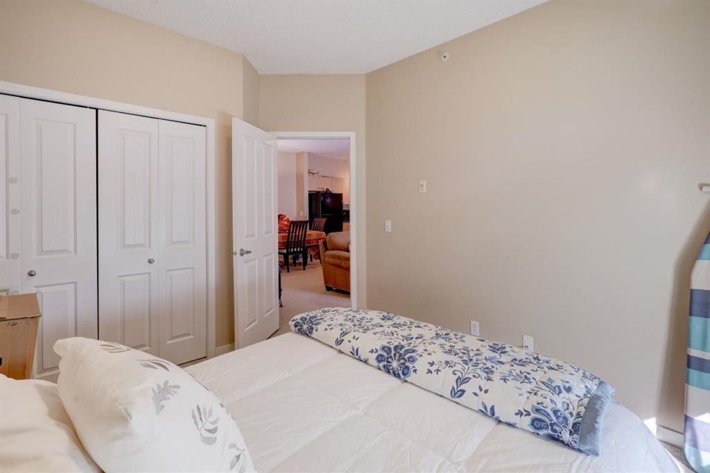 1413-1140 Taradale Drive Ne, Calgary, AB - Indoor Photo Showing Bedroom