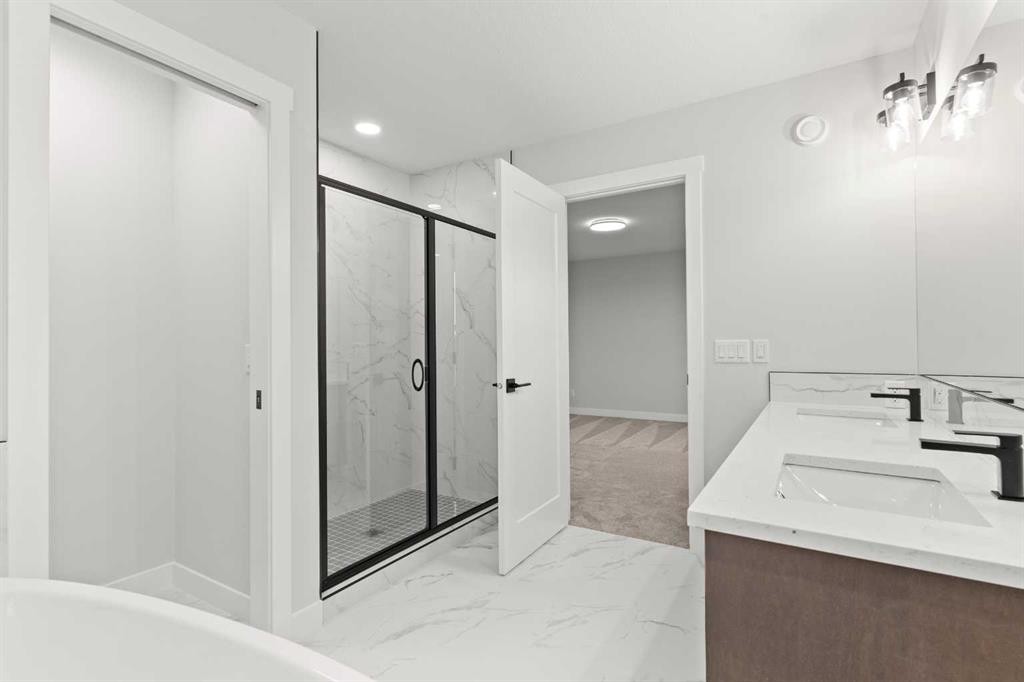 463 Kinniburgh Loop, Chestermere, AB - Indoor Photo Showing Other Room