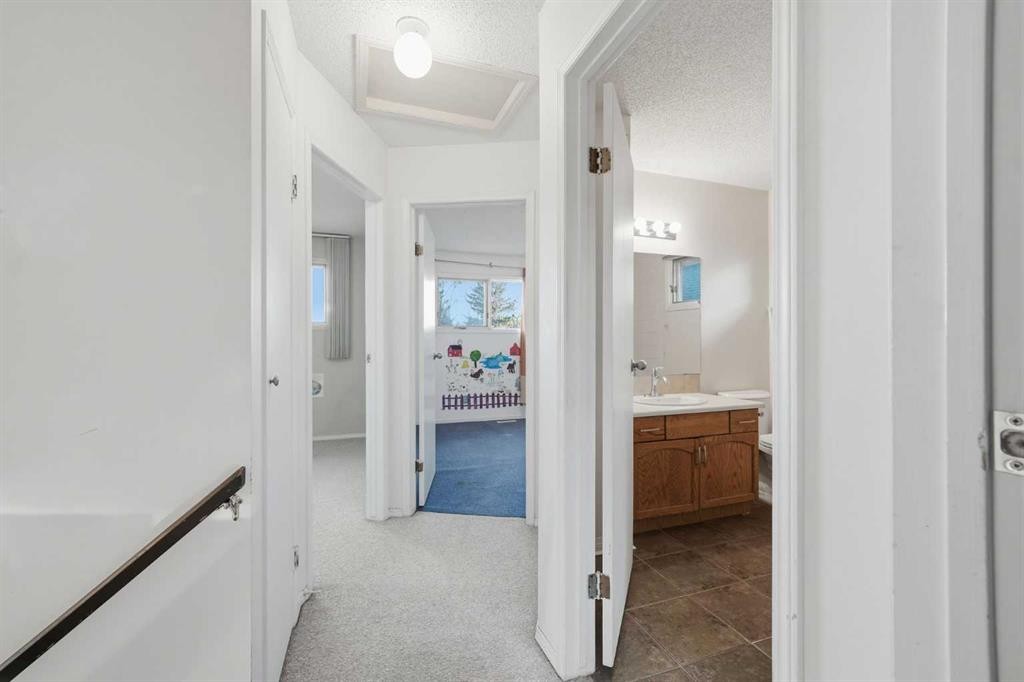 16280 5 Street Sw, Calgary, AB - Indoor Photo Showing Other Room