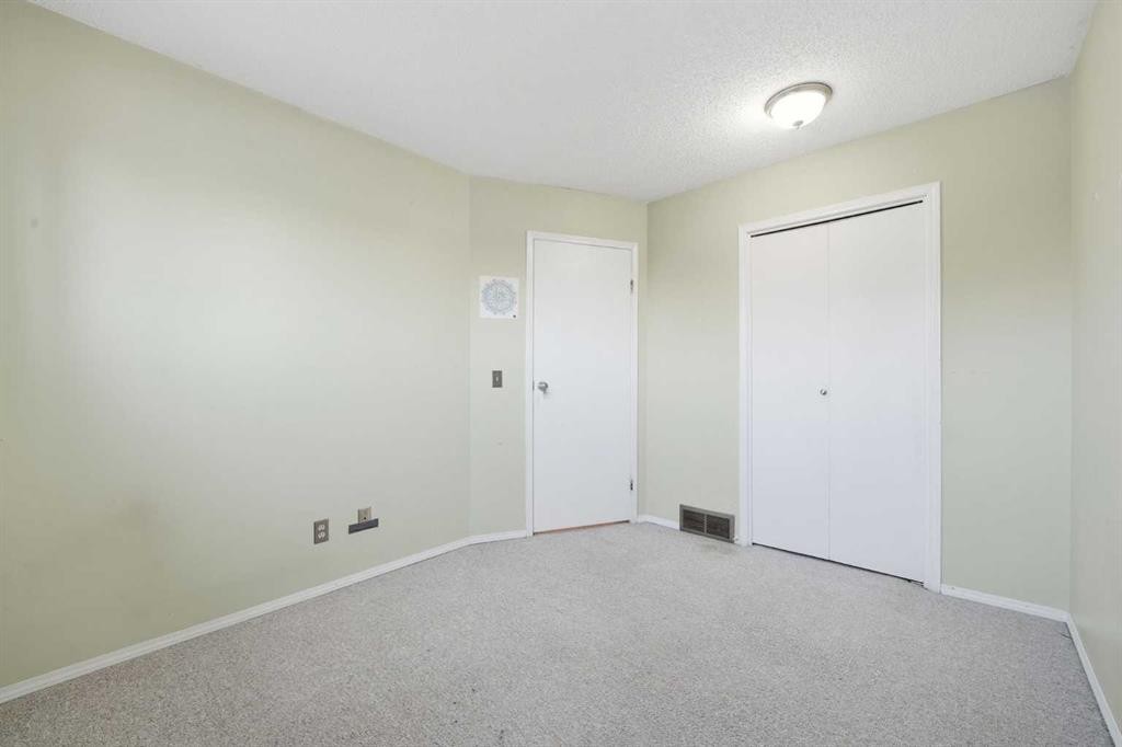 16280 5 Street Sw, Calgary, AB - Indoor Photo Showing Other Room