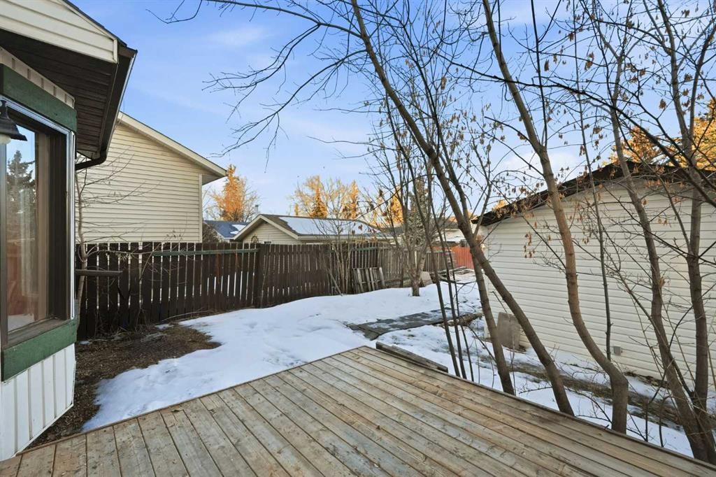 16280 5 Street Sw, Calgary, AB - Outdoor