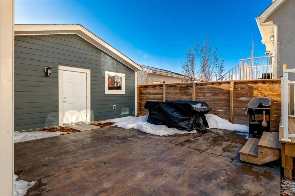 577 Masters Road Se, Calgary, AB - Outdoor With Exterior