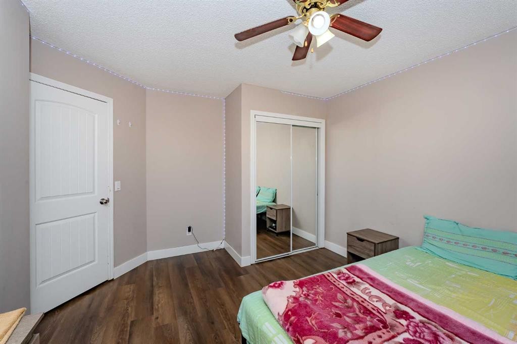 4 Del Ray Crescent Ne, Calgary, AB - Indoor Photo Showing Bedroom