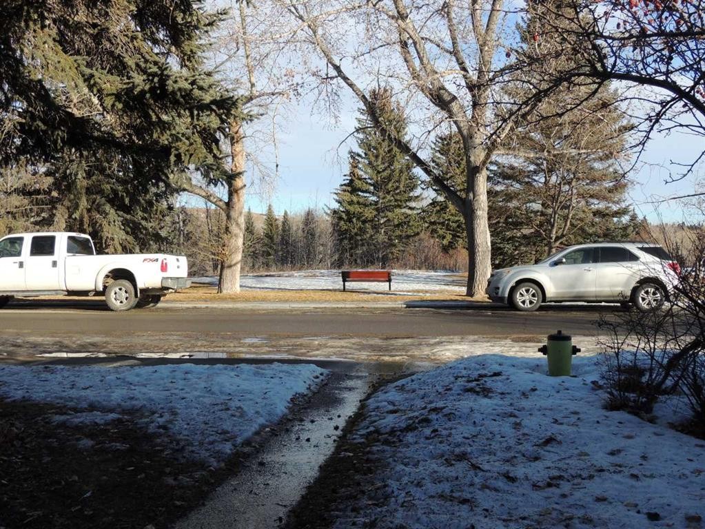 2713 Canmore Road Nw, Calgary, AB - Outdoor