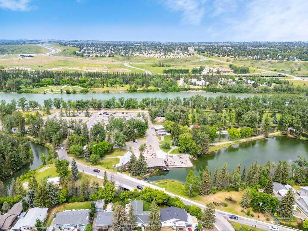 6316 Bowwood Drive Nw, Calgary, AB - Outdoor With View