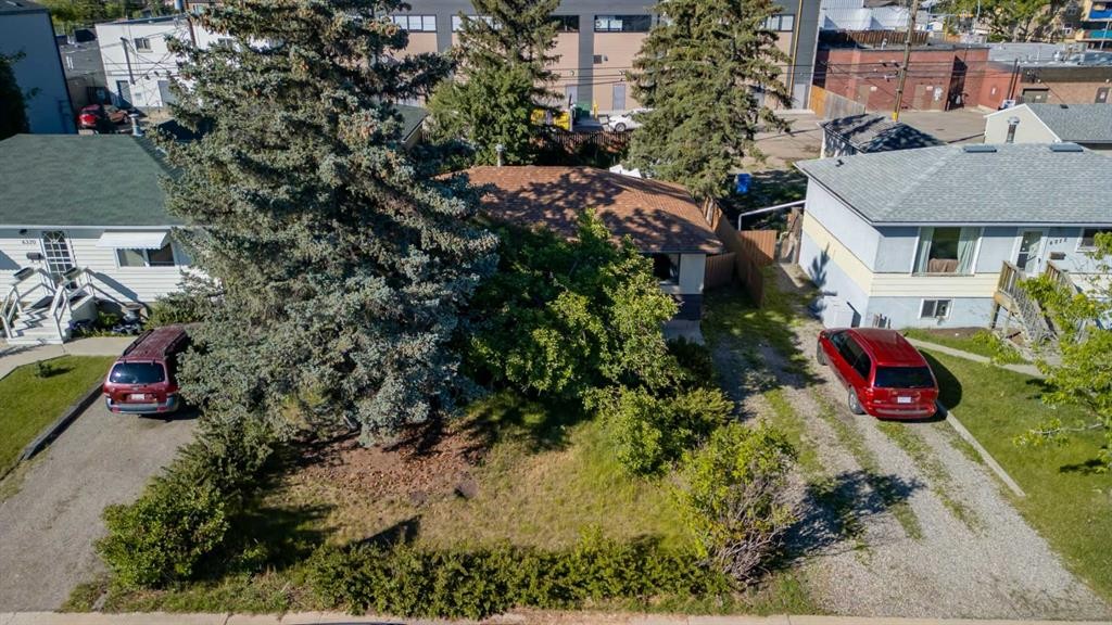 6316 Bowwood Drive Nw, Calgary, AB - Outdoor