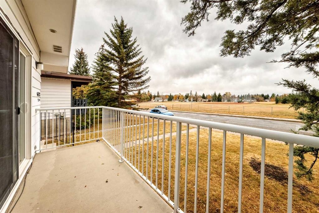 6527 58 Street Nw, Calgary, AB - Outdoor With Balcony