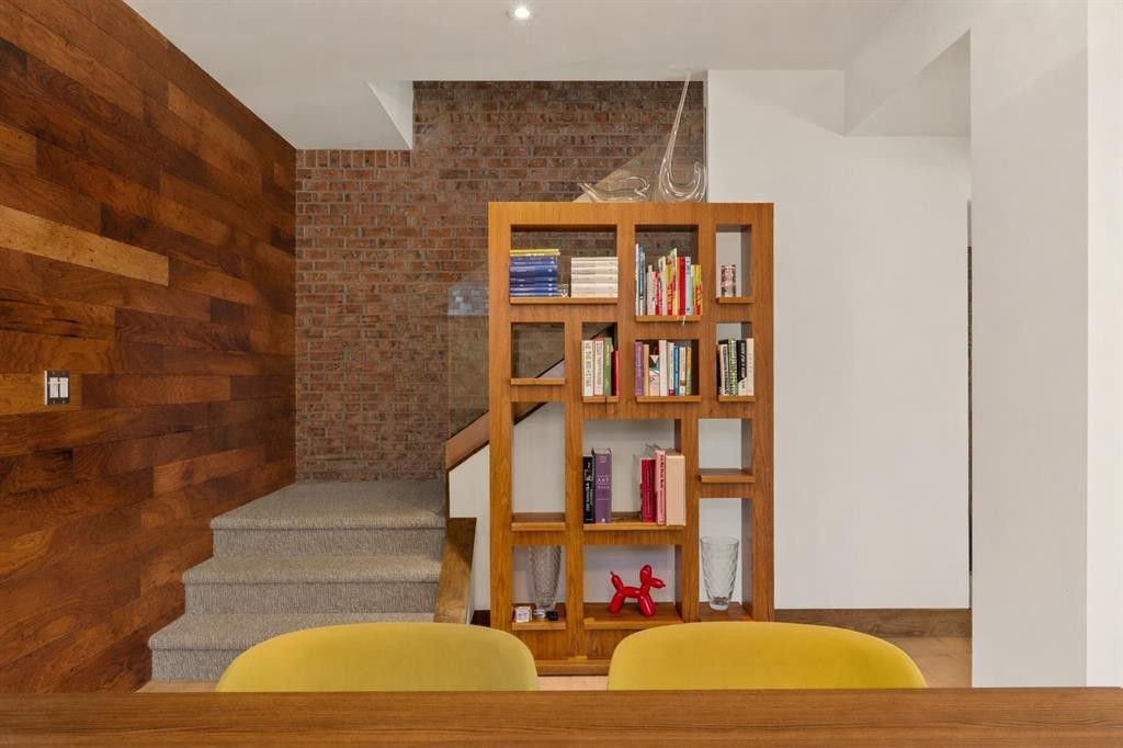 924 8 Avenue Se, Calgary, AB - Indoor Photo Showing Other Room