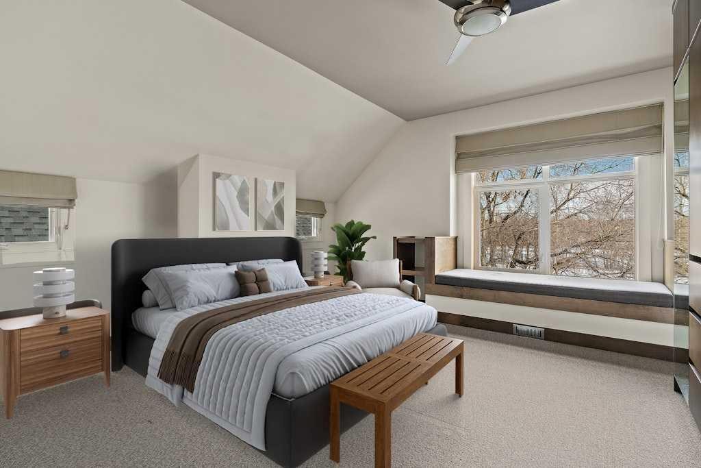 924 8 Avenue Se, Calgary, AB - Indoor Photo Showing Bedroom